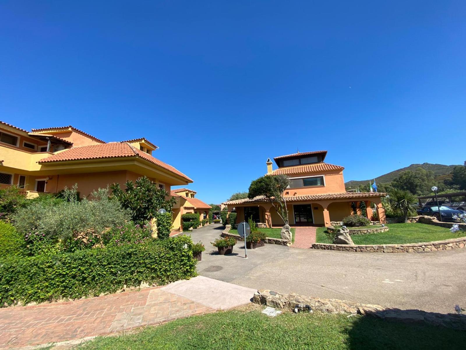 Ampio Trilocale Sul Golfo Di Marinella Villa Marinella  Exterior photo